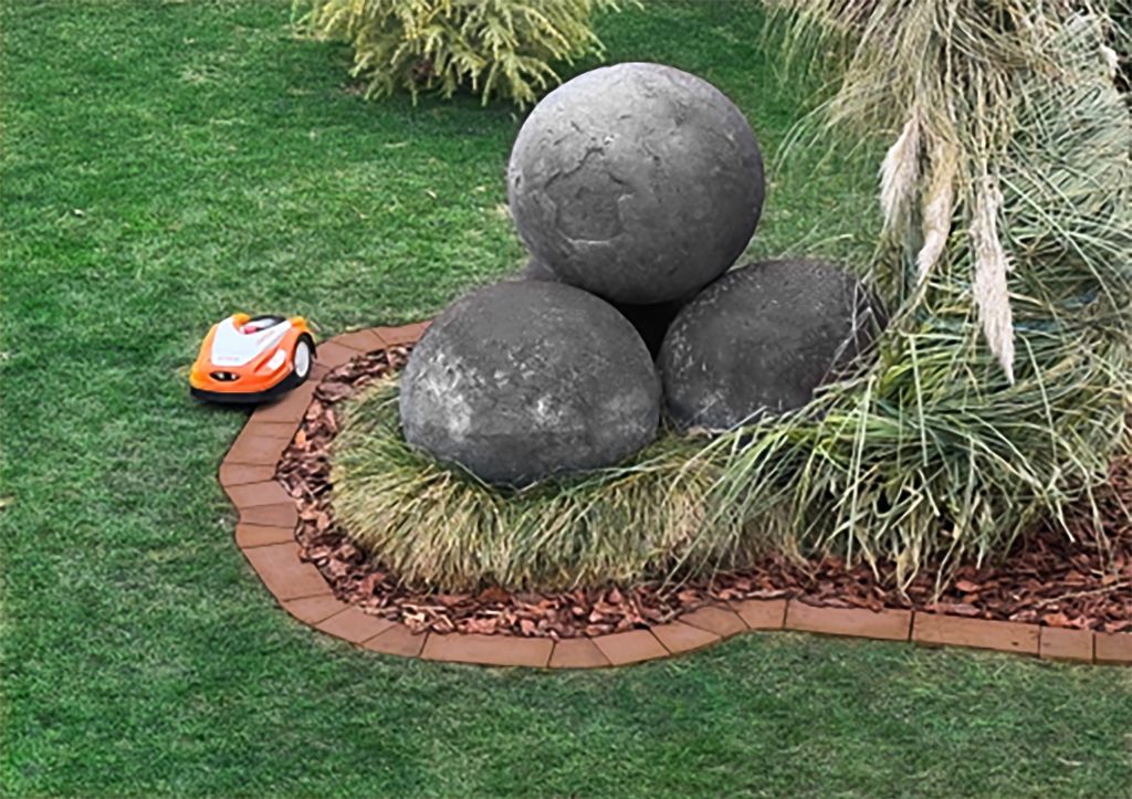 Robotfűnyíró szegélykő