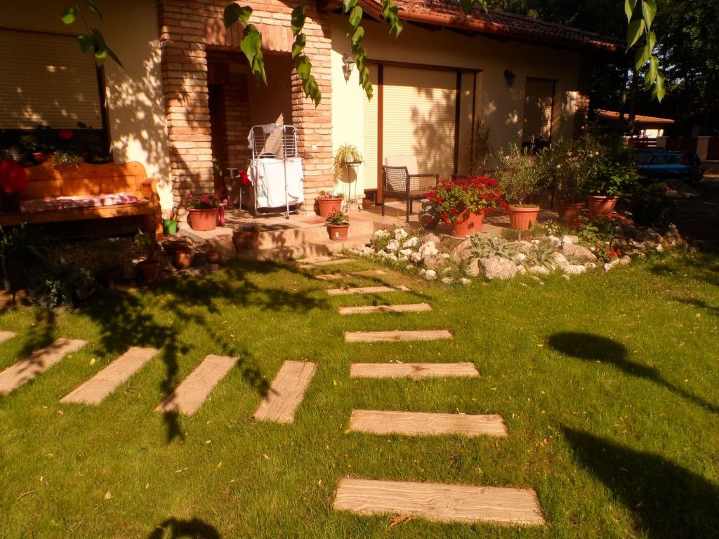 Vasúti talpfa nagy tipegő